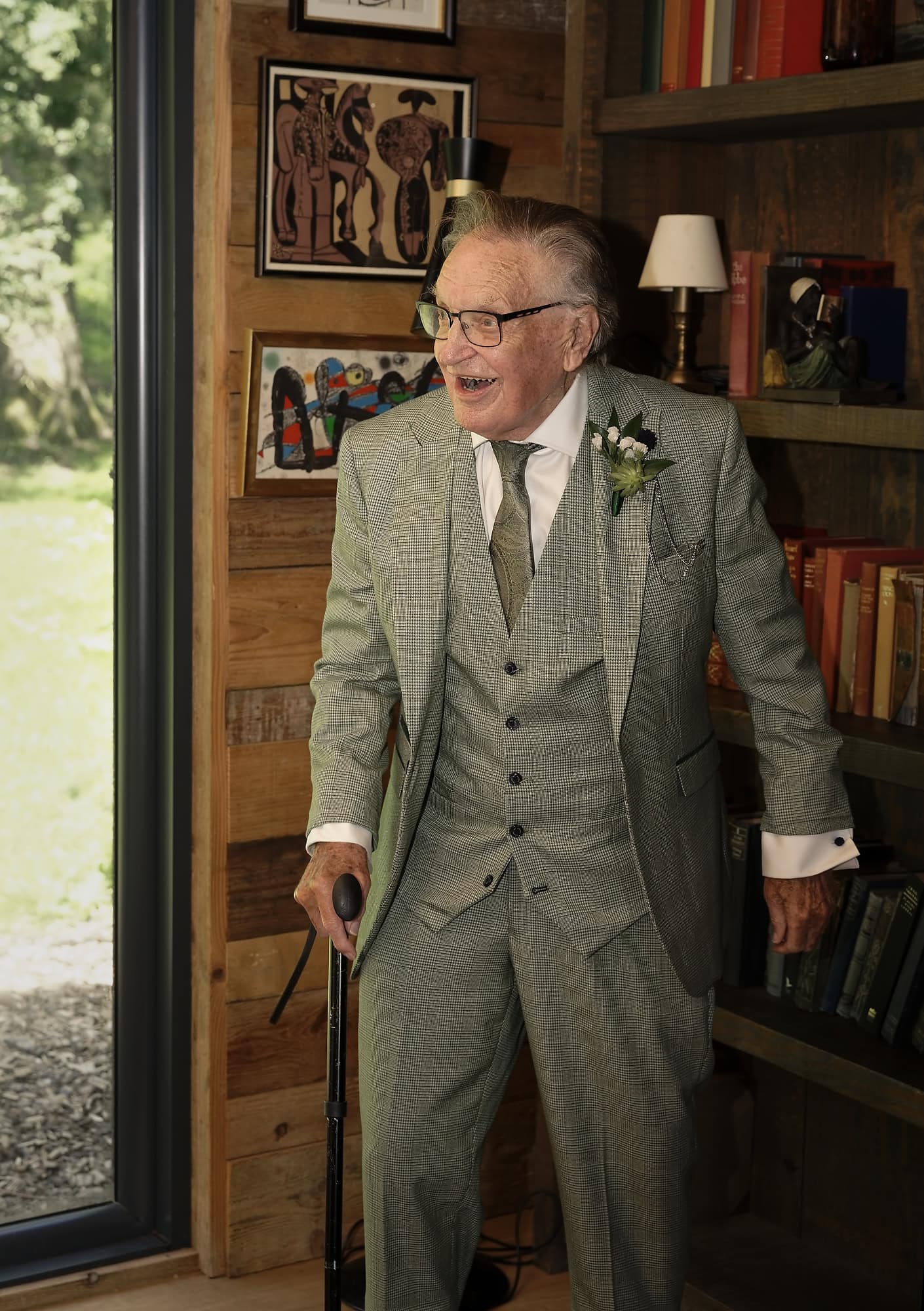 Grandad's reaction seeing his granddaughter in her wedding dress for the first time